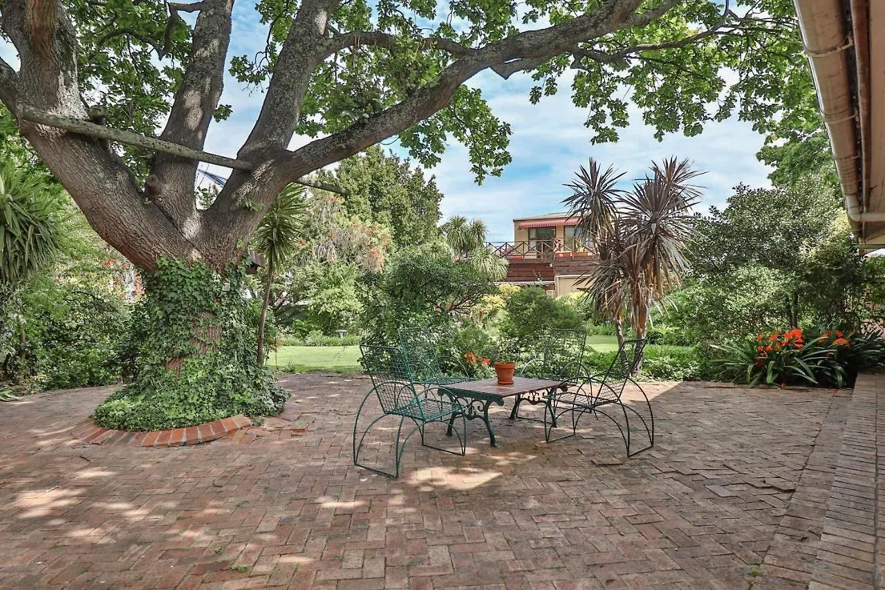 Two Oaks B&B Somerset West South Africa